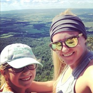 Meet your Posher, Kelly